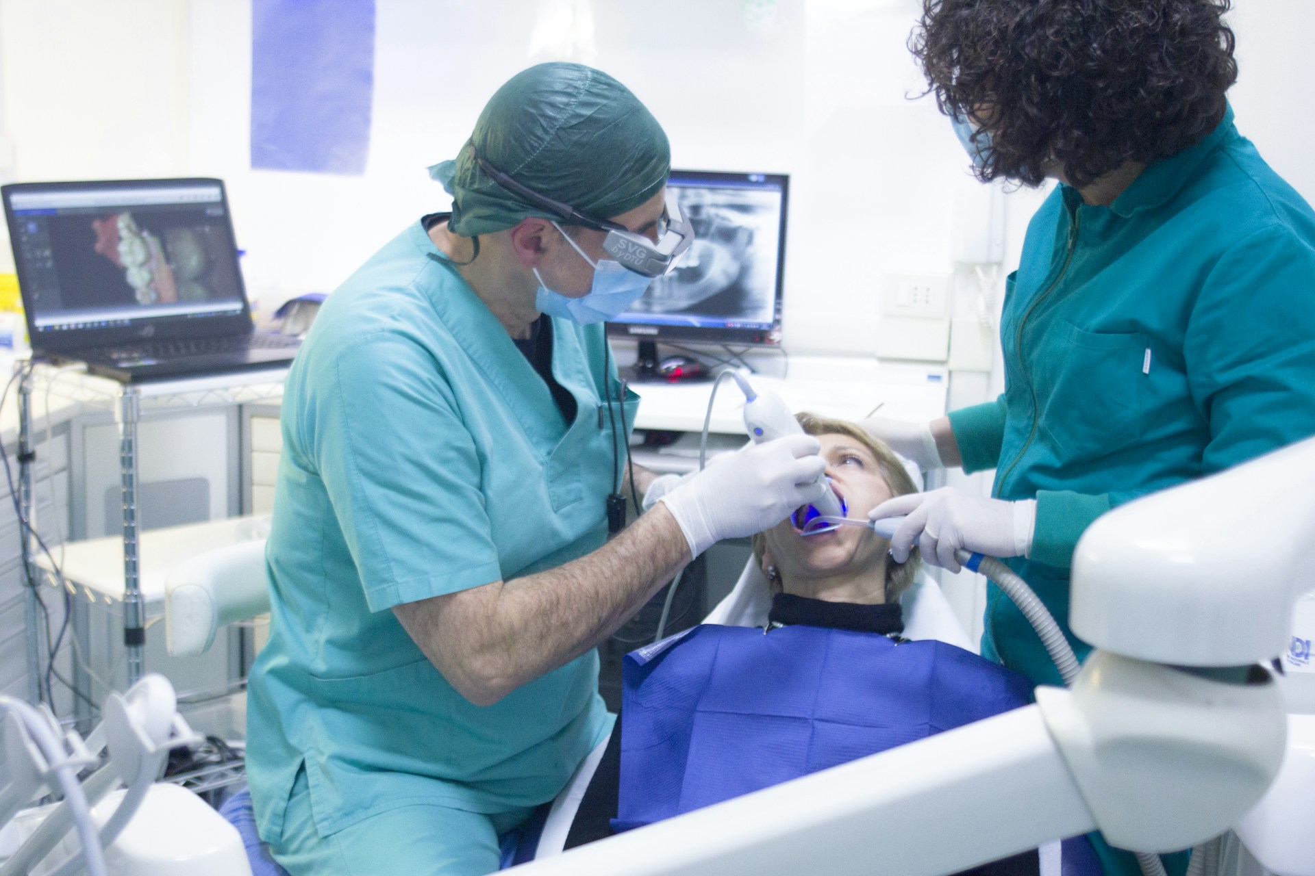 Same Day Teeth Implants Cost: What Immediate Loading Actually Costs