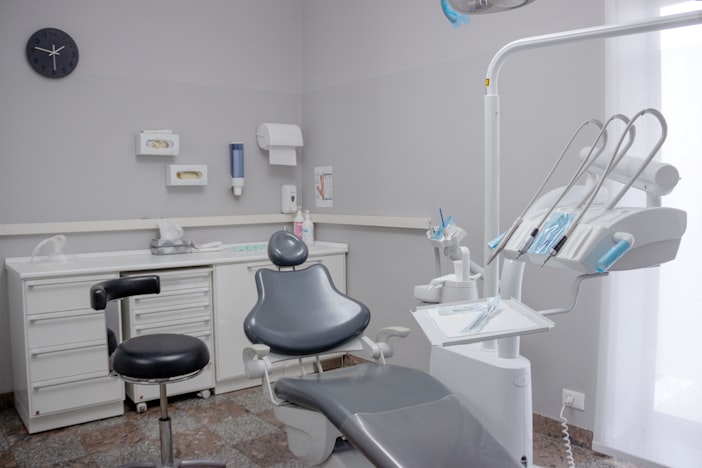 Wisdom Tooth Pain (What's Causing It and What It Costs to Fix)