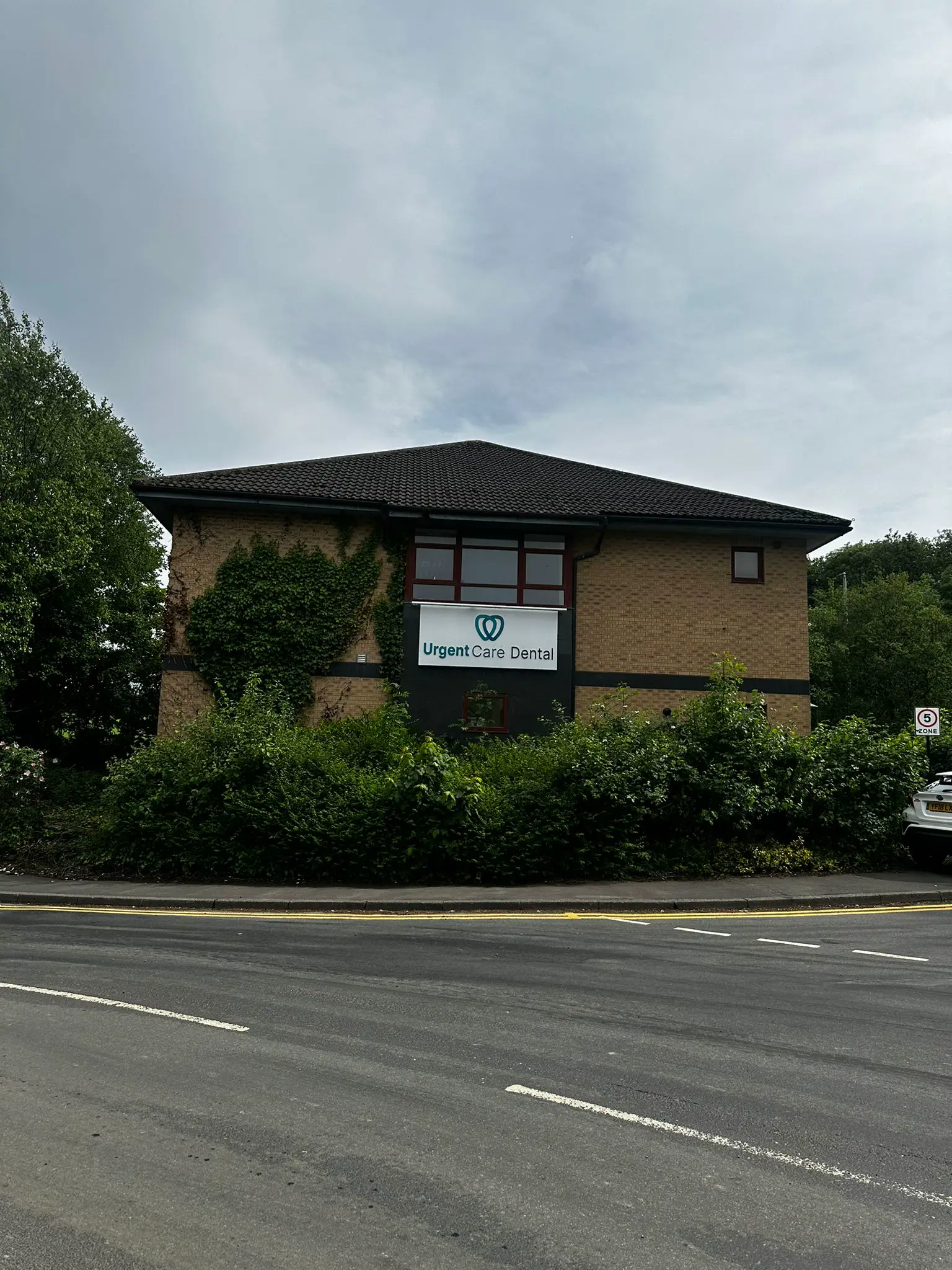 UrgentCare Dental clinic exterior